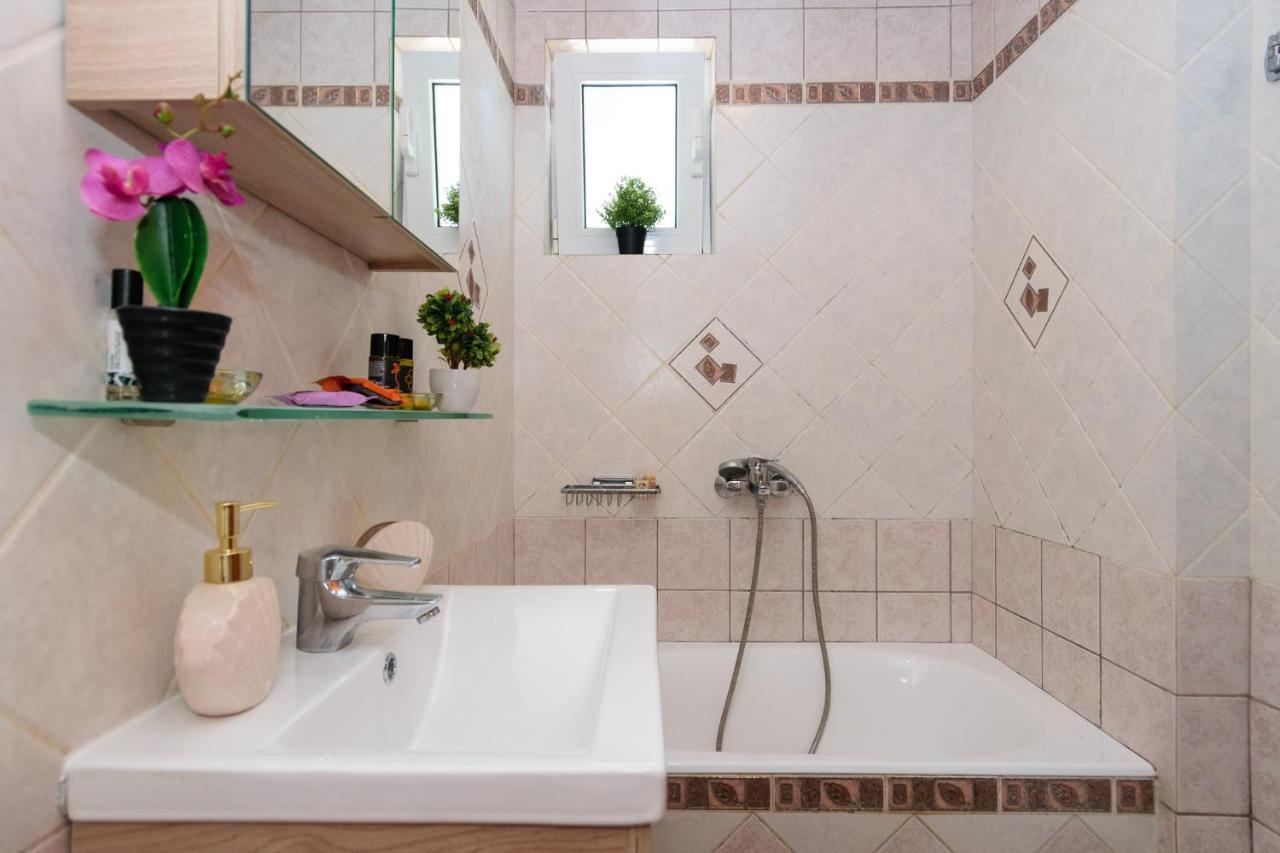 Central Penthouse In Quiet Neighborhood Near Sandy Beach La Canea Esterno foto